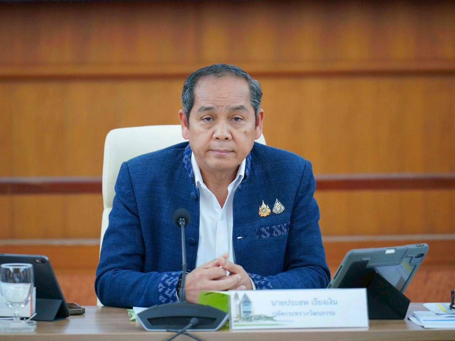 ปลัดวธ.กำชับตรวจสอบข้อเท็จจริงกรณีข้อพิพาทผลงานศิลปะ “พระพุทธบาท 2522”