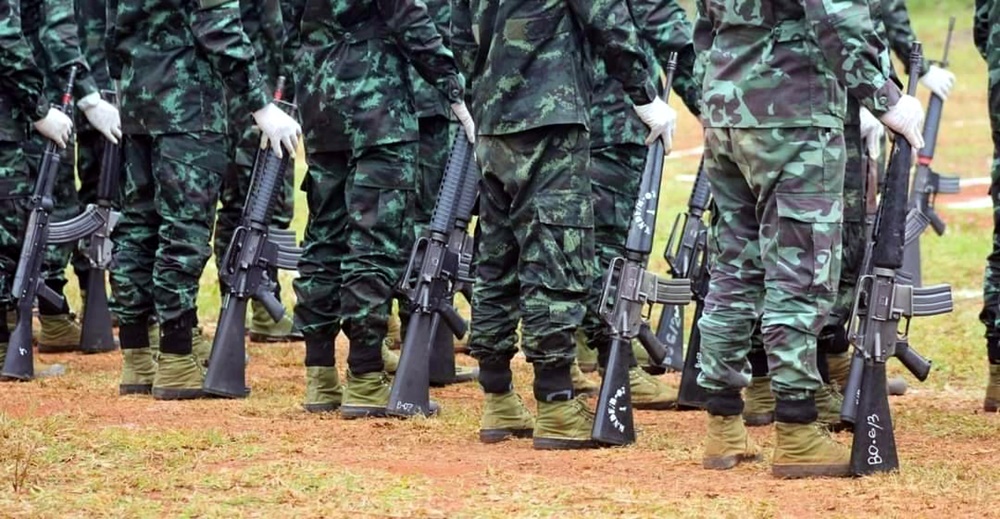 KNDF รับมอบอาวุธปืนไรเฟิล ประชาชนร่วมลงขันจัดซื้อสนับสนุนการปฏิวัติในเมียนมา