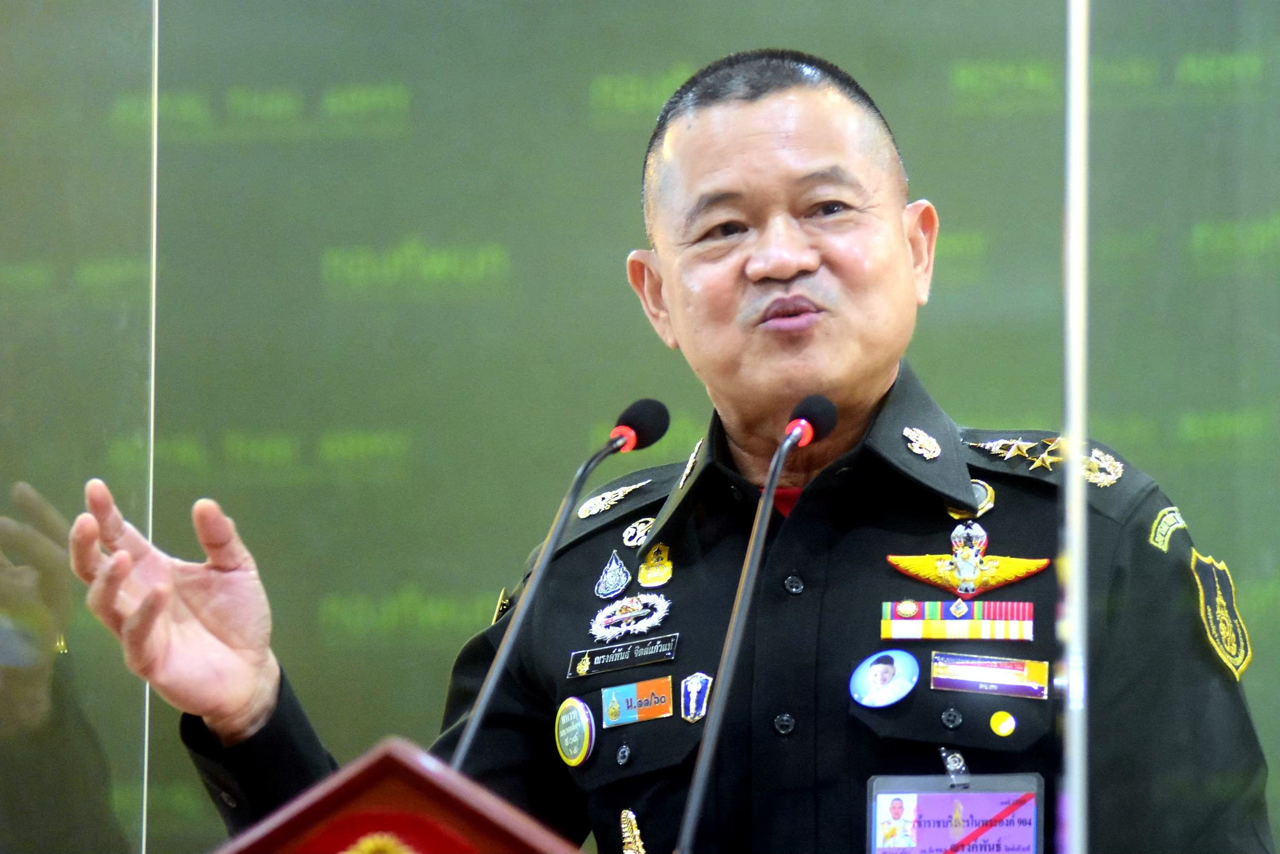 “ผบ.ทบ.”ยันให้ความเป็นธรรมทุกฝ่าย ย้ำสอบ “ส.ต.ท.หญิง” ช่วยราชการ กอ.รมน.ส่วนหน้า