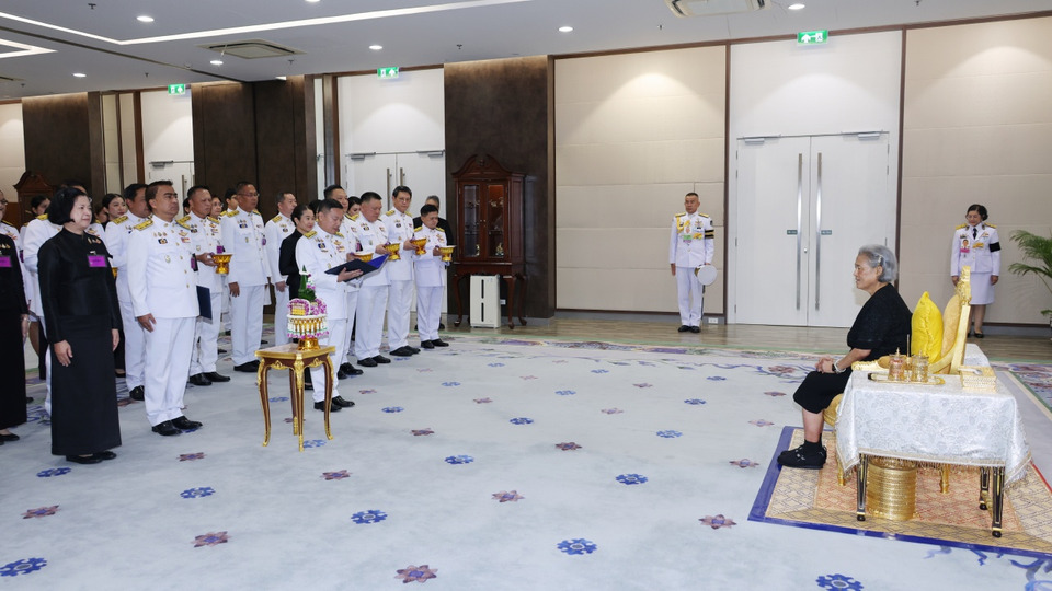 กรมสมเด็จพระเทพฯ พระราชทานพระราชวโรกาสให้คณะบุคคลเฝ้าฯ