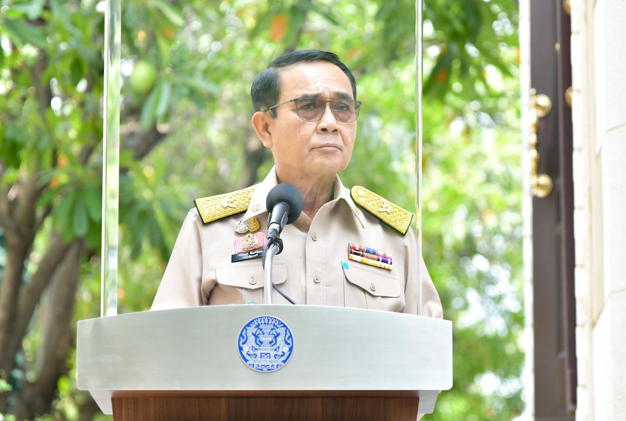 “บิ๊กตู่” อารมณ์เสีย เหตุ "ม็อบแรงงาน" พูดผ่านโทรโข่งแต่เช้า ชี้ ข้อพิพาทบางกลอย ส่งทส.ดูแลอย่างดี แต่ต้องตามดูเบื้องหลัง 