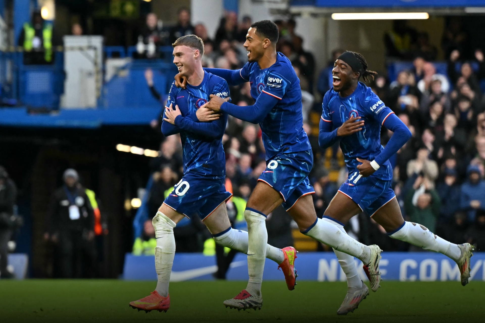 “เชลซี” ฟอร์มดุ! เปิดรังถล่ม “แอสตันวิลล่า” 3-0 ขยับขึ้นที่ 3 ศึกพรีเมียร์ลีก อังกฤษ