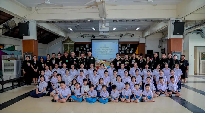 "โรงเรียนจิตรลดา" ร่วมบริจาคสิ่งของอุปโภค บริโภคช่วยเหลือประชาชนได้รับผลกระทบจากอุทกภัยในภาคใต้ ผ่านกองทัพบก-กองทัพอากาศ 