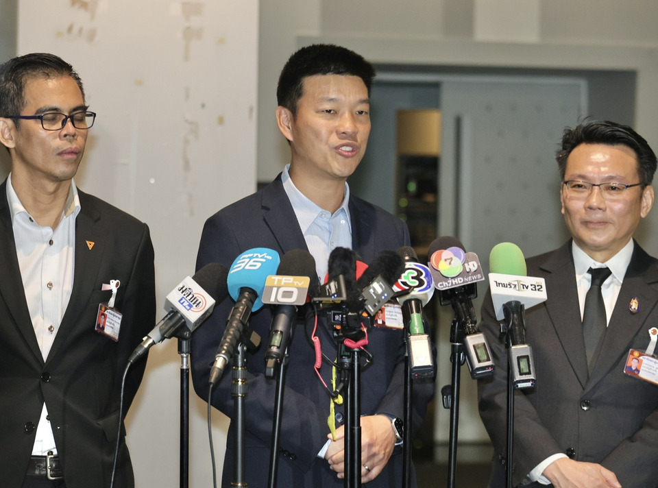 ‘เท้ง ณัฐพงษ์’ จี้คุมเข้มความปลอดภัยโรงเรียน ชี้แก้ปม ‘อาวุธปืน’ หัวใจสำคัญอยู่ที่ ‘การบังคับใช้กฎหมาย’ ต้องเท่าเทียม-ไร้อภิสิทธิ์ชน