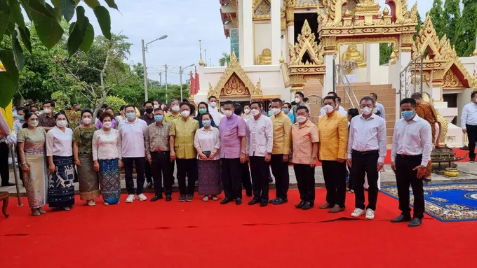 กาฬสินธุ์อิ่มบุญบวชทดแทนคุณบุพการี