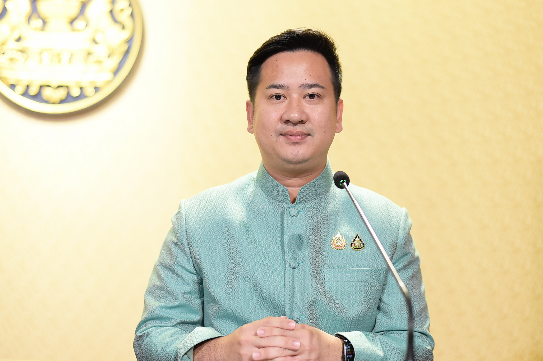 "รองโฆษกฯ" ป้อง "นฤมล" ยันแต่งกายเหมาะสม ถูกกาลเทศะมาตลอด โต้อย่าโจมตีหวังผลทางการเมือง 