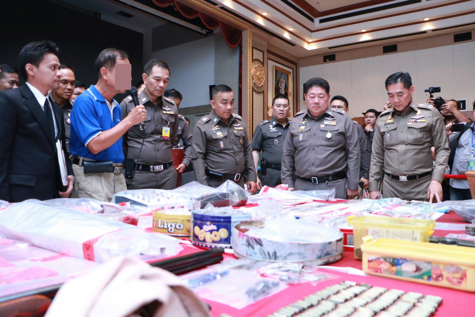 สตช. รับมอบตัววัฒนา ผู้ต้องหาคดีระเบิดที่ รพ.พระมงกุฎเกล้า
