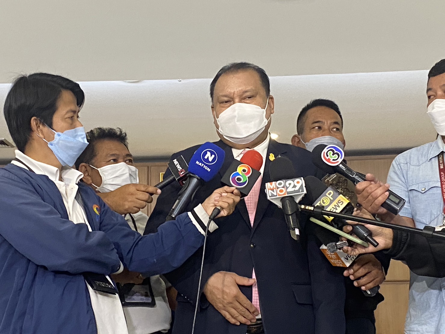 "สนธิญา" ร้องกกต.สอบ "เพื่อไทย" ชะลอ "นโยบายเงินดิจิทัล" ไม่หวั่นถูกฟ้องกลับ ยันทำด้วยความสุจริต ถามแทนคนไทย