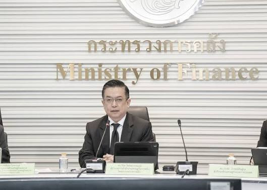 บอร์ดประชารัฐฯ  ยกเว้นเงื่อนไขครอบครองรถ นักศึกษา ถือหุ้นวิสาหกิจชุมชน บัญชีหุ้นมูลค่าต่ำ ชง ครม. จันทร์นี้