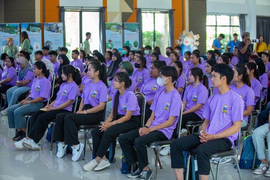 ค่ายเยาวชนรู้งานสืบสานพระราชดำริ รุ่นที่ 14