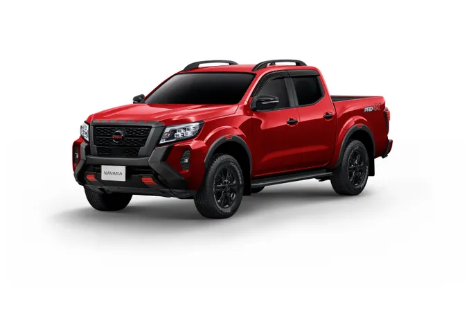 นิสสันนาวาราอัดแคมเปญ PRO-4X และ PRO-2X