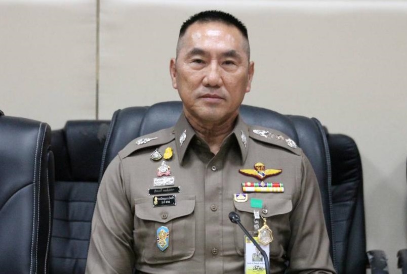   ผบช.น.ยันไม่ได้ใช้แก๊สน้ำตา  ตร.โดนพลุควันเจ็บ7นาย-รถพัง8คัน