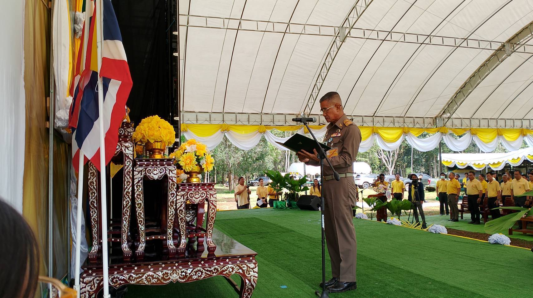 องคมนตรีเป็นประธานเปิดโครงการรวมใจภักดิ์รักษ์ป่าเฉลิมพระเกียรติในหลวงเนื่องในโอกาสพระชนมพรรษา 6 รอบ 
