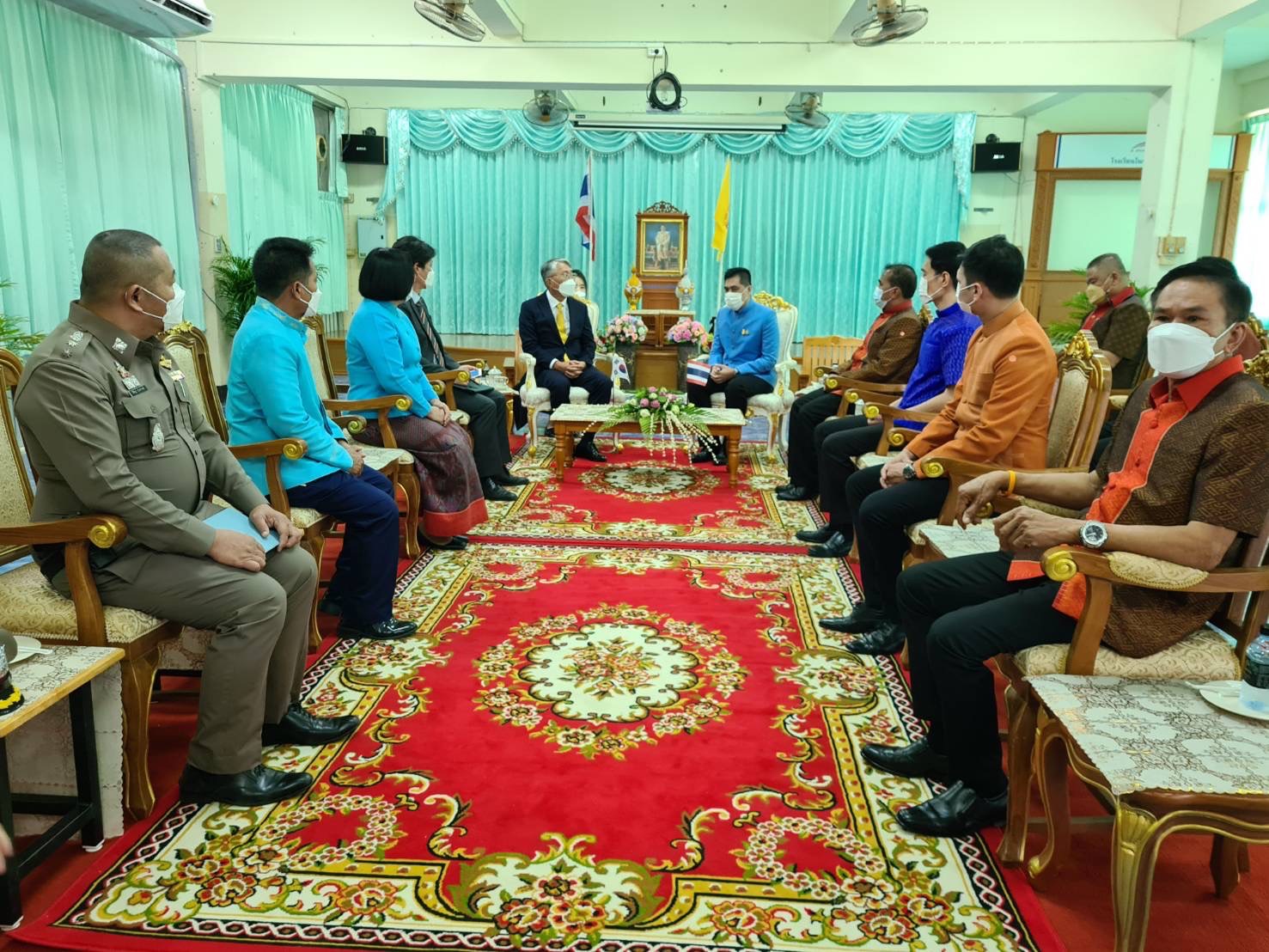 ศธจ.บุรีรัมย์ ชื่นชมและภาคภูมิใจ “LISA” เป็นคนบุรีรัมย์ สร้างชื่อเสียงระดับโลก “ไม่ลืมบ้านเกิด”