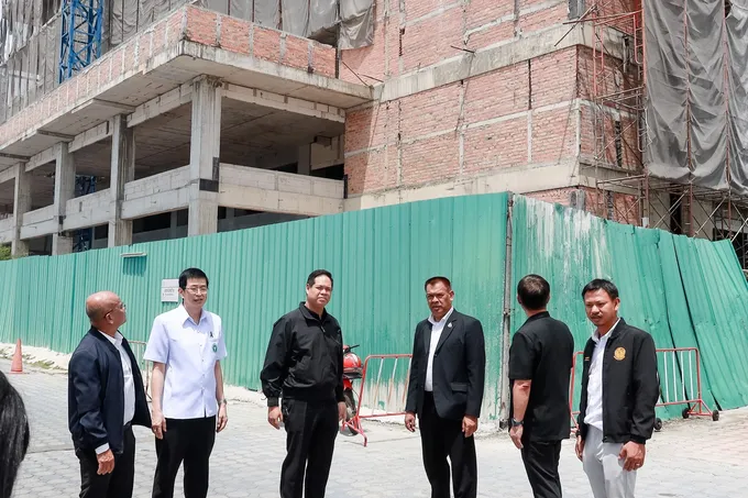 “สรรเพชญ” เร่งเดินหน้าอาคารผู้ป่วยนอก รพ.สงขลา หลังผู้รับเหมาทิ้งงาน จ่อเปิดซองรายใหม่ปลาย ก.ย.