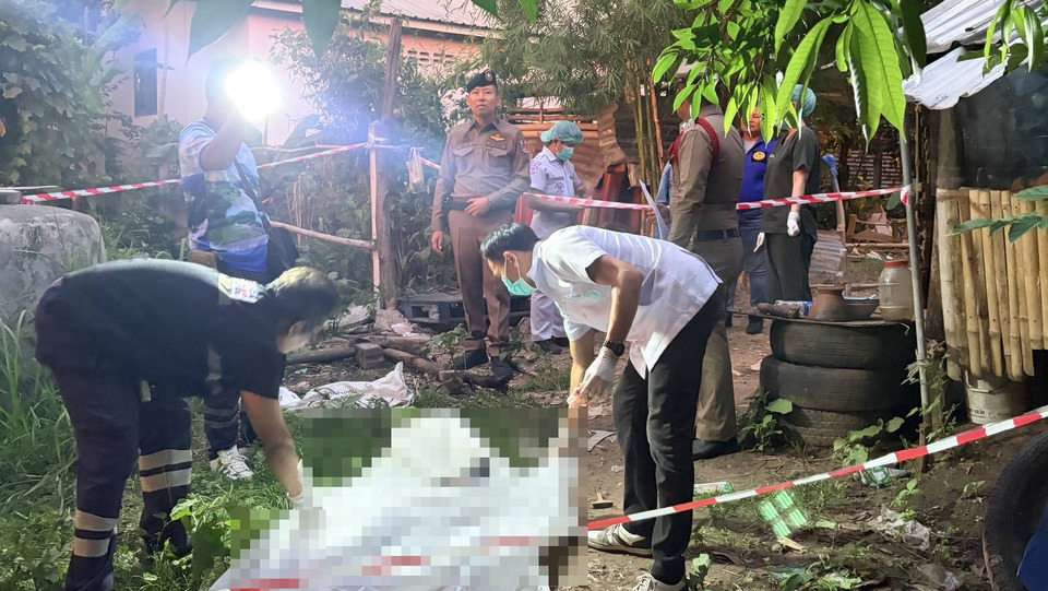 หนีไม่รอด! ตำรวจใช้โดรนล่าตัวพี่ชายโหด ฟาดน้องเสียชีวิต รับโมโหถูกขโมยของซ้ำซาก