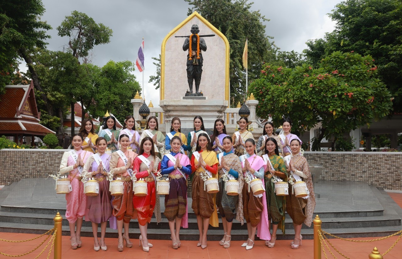 งามอย่างไทย! Miss Thailand International 2023 ชวนเที่ยวเกาะรัตนโกสินทร์