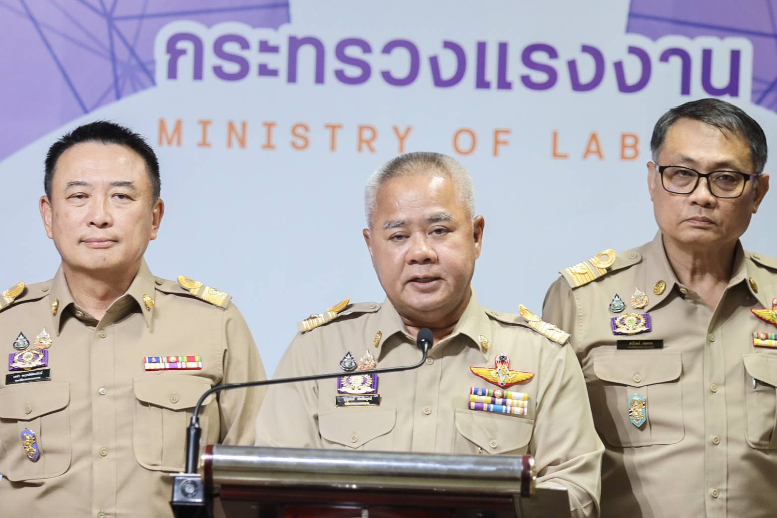 “บุญสงค์”ปลัดแรงงาน เข้ารับตำแหน่งวันแรก แถลงมุ่งผลักดันนโยบาย ปี 68