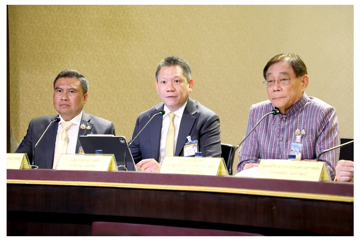 "ปลัดคลัง" ย้ำบาทแข็งค่าสะท้อนความเชื่อมั่นฟื้นดึงเงินไหลเข้า โยน ธปท.ดูแลสมดุลอัตราแลกเปลี่ยน