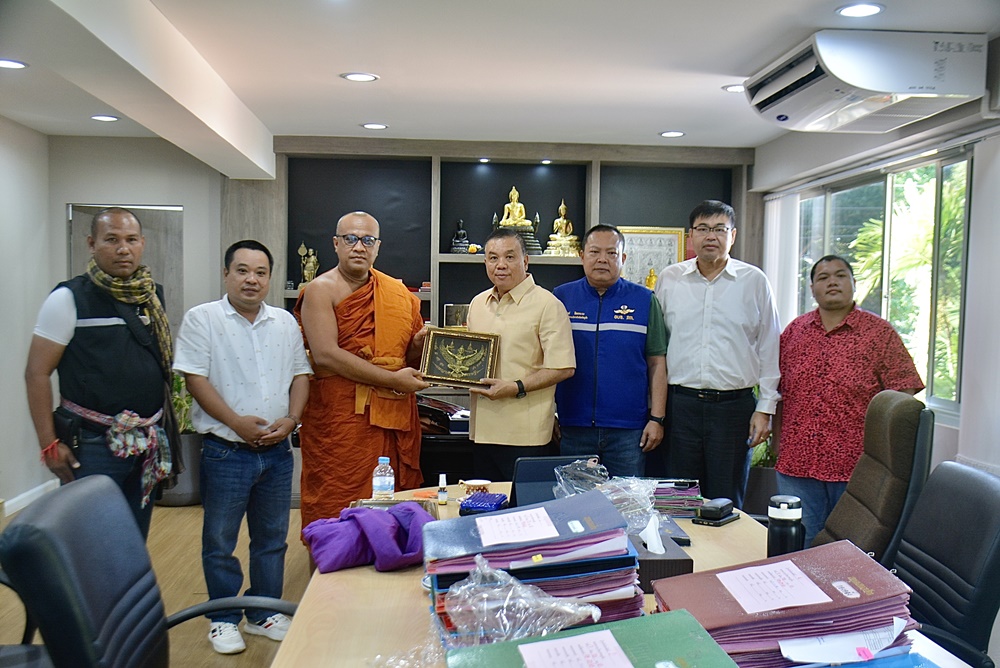 นายก อบจ.ภูเก็ต ร่วมต้อนรับคณะผู้บริหาร รร.พระปริยัติธรรม แผนกสามัญศึกษาปัญญาทีปวิทยานุสรณ์ สุราษฎร์ธานี 
