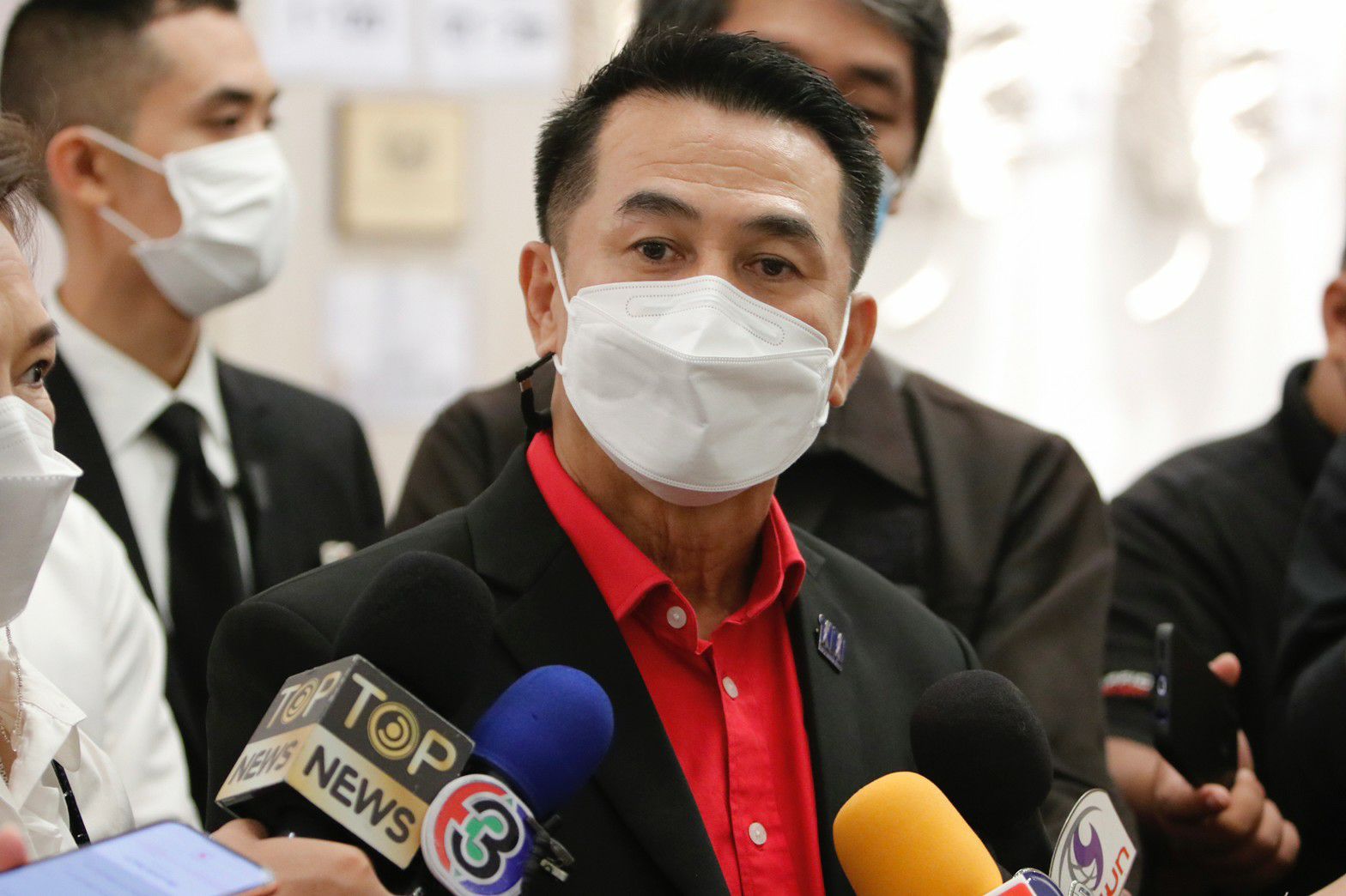 "ชลน่าน" เตือน "ประยุทธ์" อย่าคิดอยู่ยาว เสี่ยง ปชช.ลุกฮือขับไล่ แนะใช้มโนธรรมสำนึก สละเก้าอี้ก่อน 23 ส.ค. เลี่ยงก่อวิกฤตการเมือง 