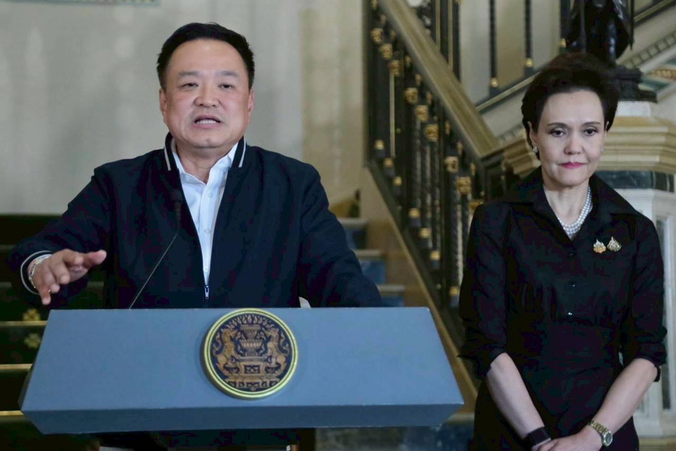 สะพัดโผ โผครม. “อนุทิน 2” ผงาดควบมหาดไทย! จ่อเขี่ย “กล้าธรรม” พ้นทาง หวั่นพิษคุณสมบัติซ้ำรอย "เศรษฐา" เน้นภาพลักษณ์ขาวสะอาด