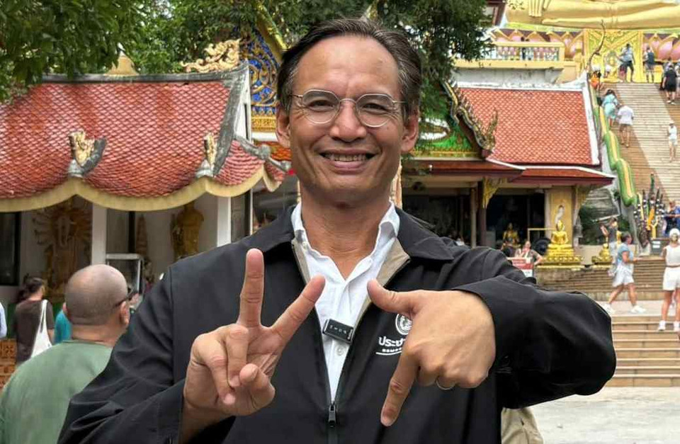 "กรณ์" แจงงบนโยบายประชาธิปัตย์ โต้ TDRI ย้ำยื่นงบ 4 ปี โปร่งใส ชี้บางพรรคไม่ใส่ตัวเลขเมกะโปรเจกต์