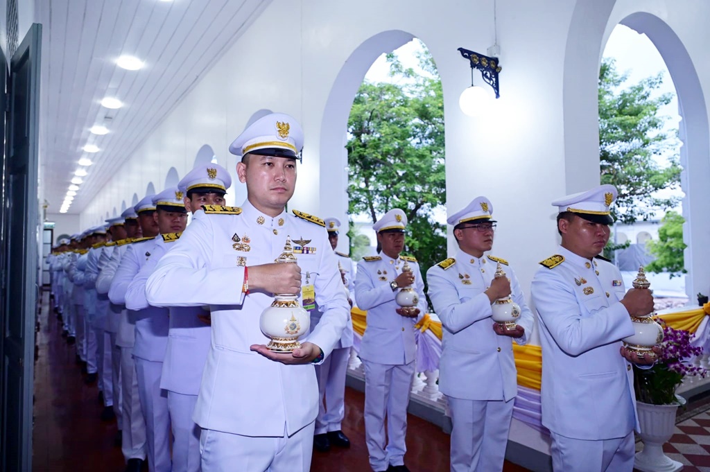 มหาดไทย จัดพิธีเชิญคนโทน้ำพระพุทธมนต์ศักดิ์สิทธิ์ ไปยังวัดพระเชตุพนฯ (ประมวลภาพ)