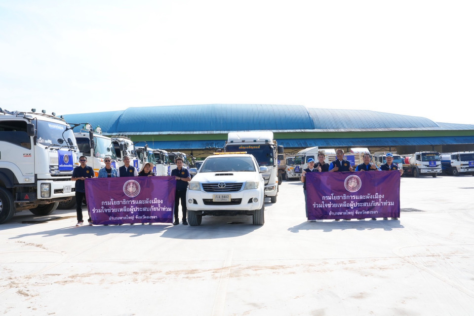 "บิ๊กคลีนนิ่งหาดใหญ่!" กรมโยธาฯ ระดมพล! ทุ่ม 77 เครื่องจักร สู้ศึกน้ำลด ล้างเมืองคืนความสุขให้ประชาชนใน 7 วัน