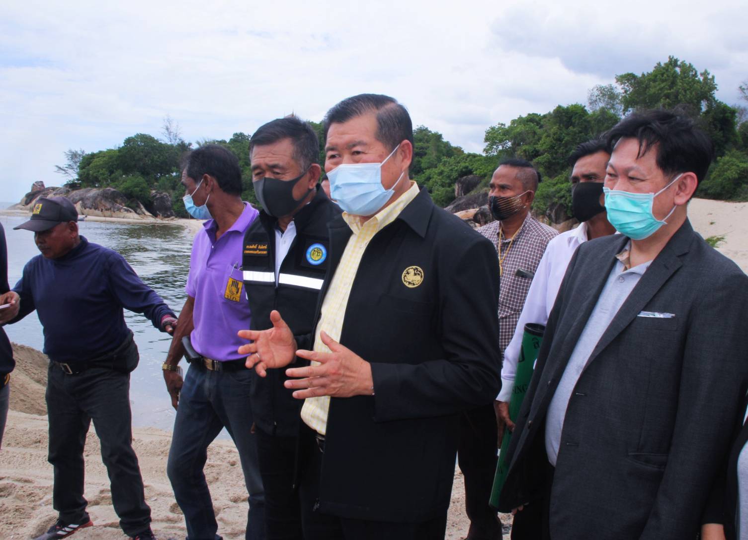 มท.2 นำ องค์การจัดการน้ำเสีย ลงพื้นที่คลองสำโรง-หาดเก้าเส้ง จ.สงขลา เร่งติดตามแก้ไขปัญหาน้ำเสีย  