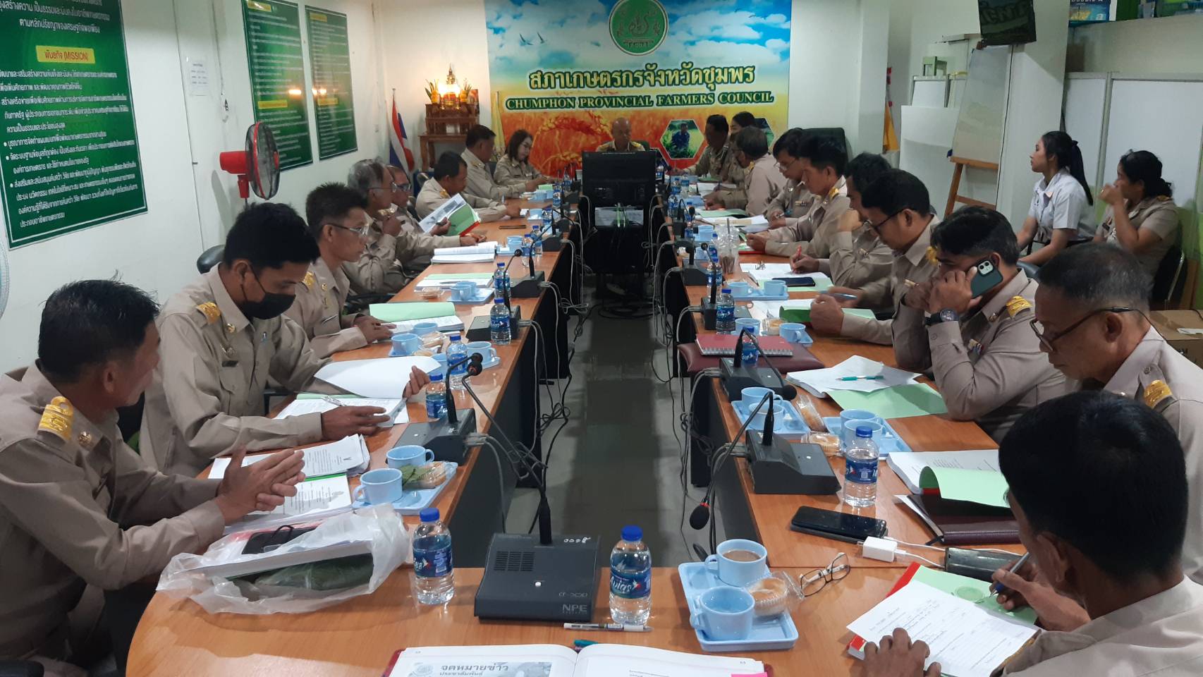 ชุมพรพบปัญหาหนักสภาเกษตรกรจังหวัดเดินหน้าตั้งคณะทำงานด้านยุทธศาสตร์ ขับเคลื่อนแผนพัฒนา