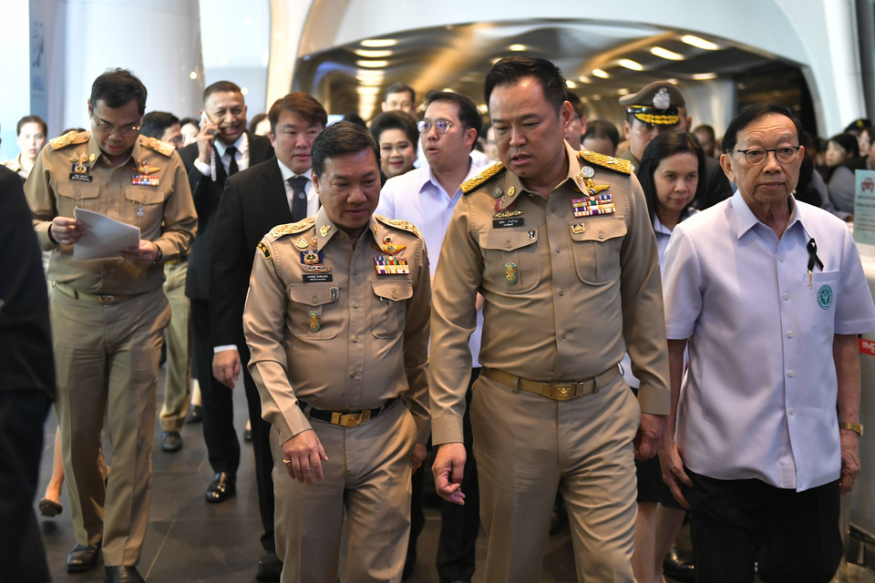 “อนุทิน” ยินดี “ตระกูลอัศวเหม” ซบ “เพื่อไทย” บอกจะได้มาช่วยบ้านเมือง ปัดตอบตัดขาดกัน