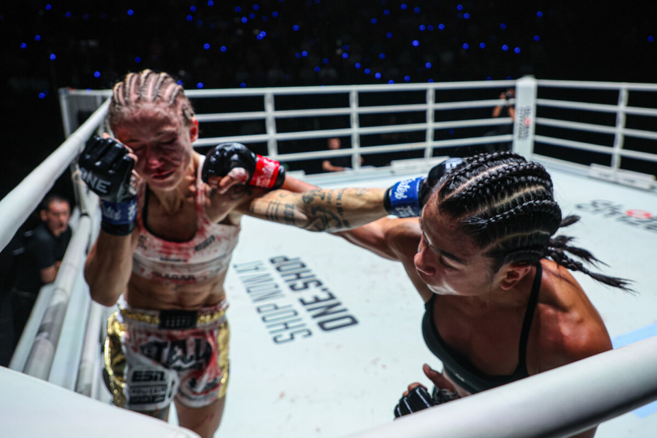 นัดล้างตา! "แจ็กกี บุนตัน" ป้องบัลลังก์คิกบ็อกซิ่ง รีแมตช์ "สเตลลา" ศึก ONE Fight Night 40