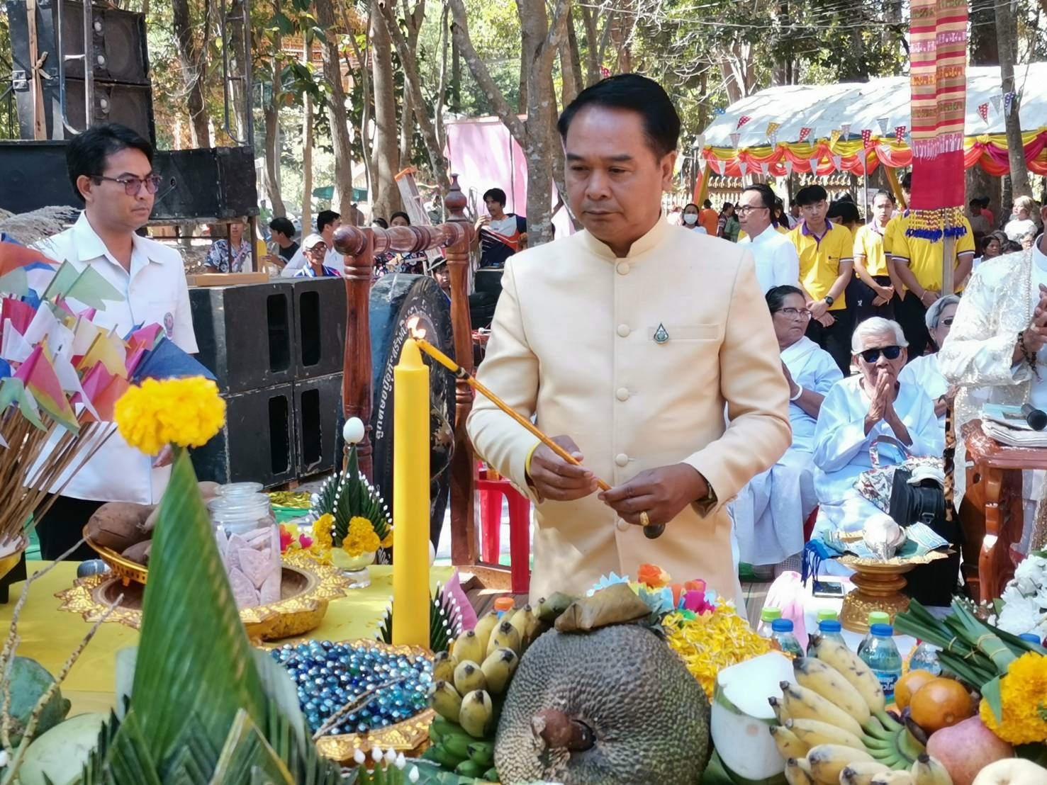 ผู้ว่าฯศรีสะเกษ เป็นประธานมอบทุนมูลนิธิคุณพุ่ม ปีการศึกษา 2562     