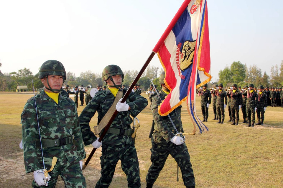 มทบ.27 ผนึก กองพลทหารราบที่ 6 จัดพิธีกระทำสัตย์ปฏิญาณต่อธงชัยเฉลิมพล วันกองทัพไทย 2569