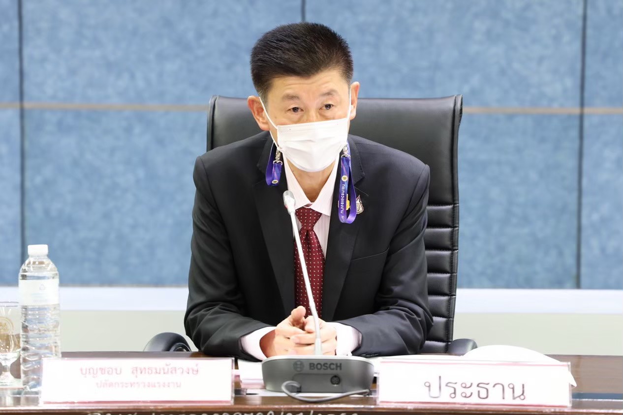 "ปลัดแรงงาน" แจงหญิงไทยที่ดูไบได้รับการช่วยเหลือแล้ว ย้ำไม่ได้ถูกหลอกไปทำงาน