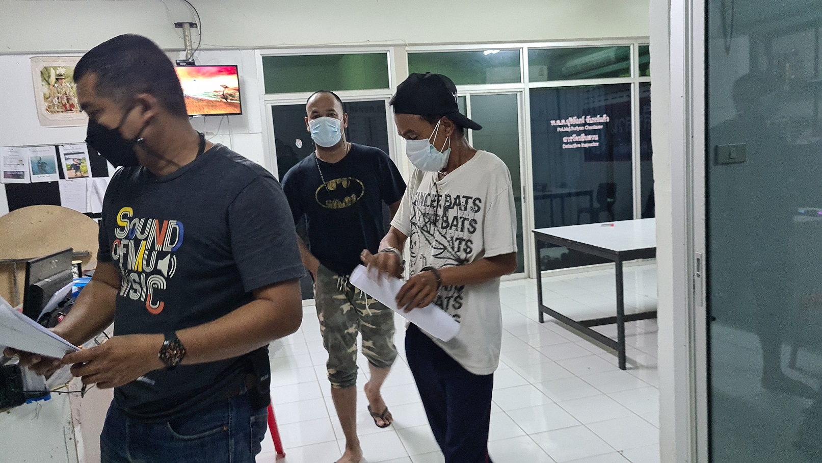 มอบตัวแล้ว รปภ.เทคนิคชื่อดังในหาดใหญ่  หึงโหดบุกยิงอดีตภรรยาหลังหนีไปกบดานบ้านเกิด