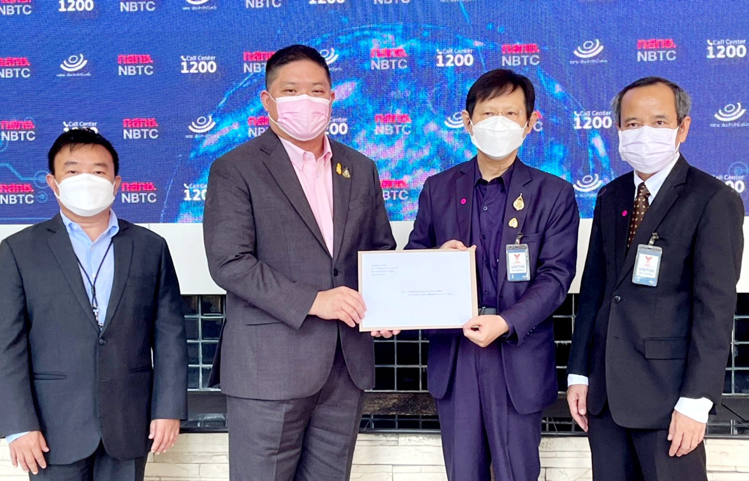 “หมอระวี” บุก กสทช.จี้ยกเลิกประมูลดาวเทียมไทยคม ถามเป็นแค่ชุดรักษาการควรจัดประมูลหรือไม่ 