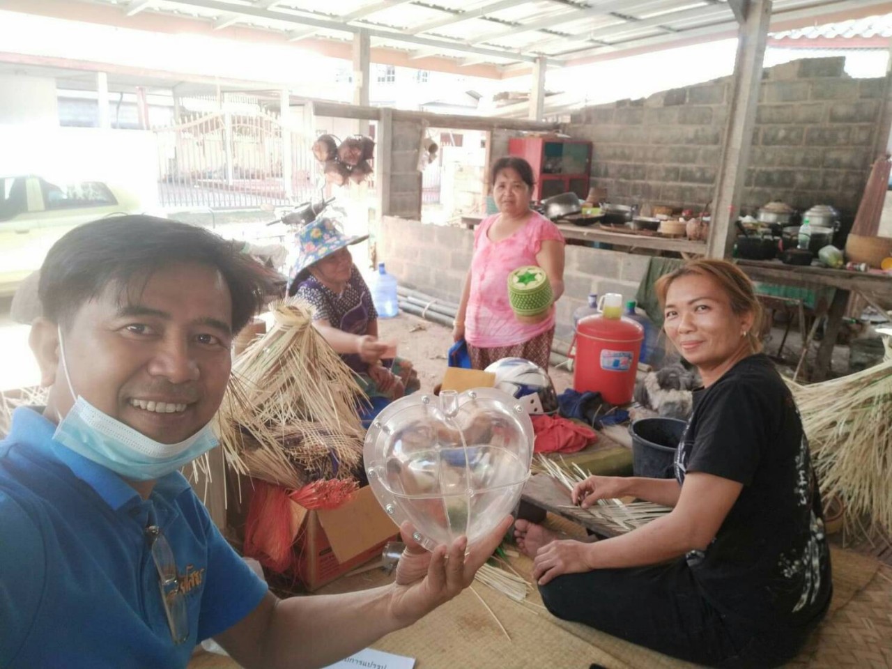 กลุ่มวิสาหกิจชุมชนแลกเปลี่ยนและแบ่งปันยโสธรทำบรรจุภัณฑ์แตงโมอินทรีย์รูปหัวใจ เพื่อสร้างมูลค่าเพิ่ม