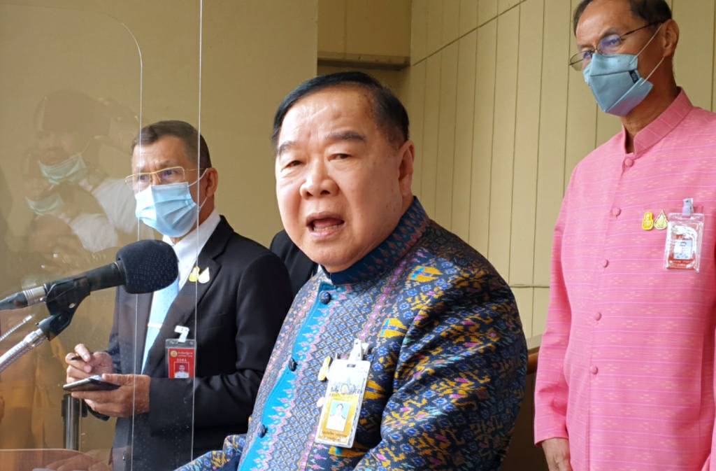 "บิ๊กป้อม" เมิน "เทพไท" ยื่นฟ้องยุบพปชร. ย้ำแพ้-ชนะ ประชาชนตัดสิน ไม่ใช่เรื่องแก้แค้น