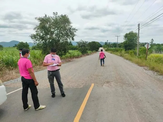 อบจ.เพชรบูรณ์  ออกสำรวจถนนสายบ้านสระคู-เขตตำบลซับสมบูรณ์ อำเภอวิเชียรบุรี 