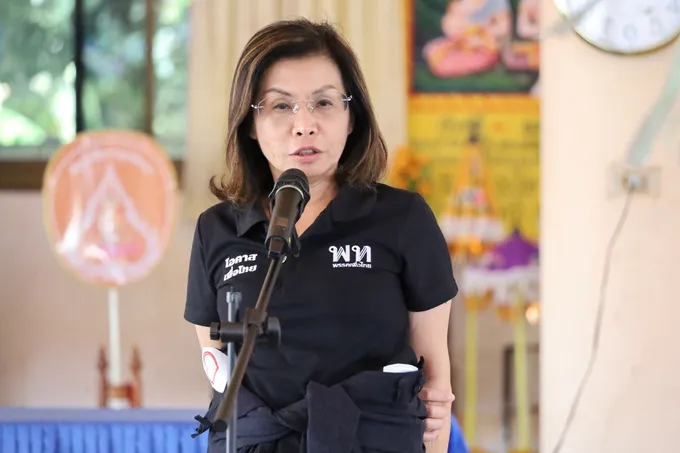 “มนพร” ฟาดกลับ โฆษก ภท. บิดเบือน เหตุเงินดิจิตอลถูกพับ เหน็บ ทำการเมืองไม่แมน ถาม กกต. “อนุทิน ” แถลงใช้หนี้คนละครึ่งพลัส ผิดหรือไม่