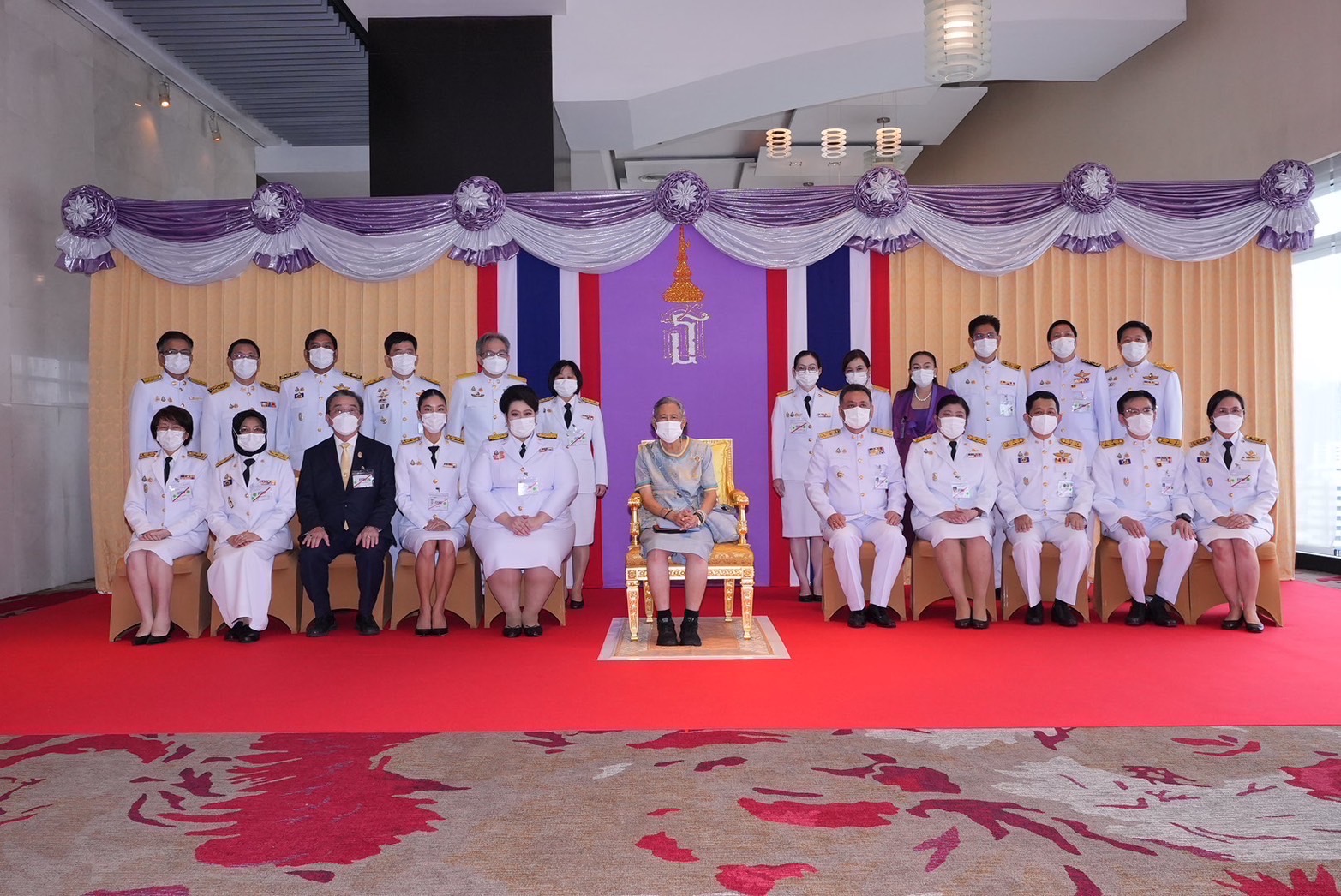 กรมวิทย์ฯบริการ รับเสด็จ พร้อมถวาย The Crafter’s pen กรมสมเด็จพระเทพรัตนราชสุดาฯ นวัตกรรมปากกาจันติ้งไฟฟ้าแบบพกพาสำหรับงานเขียนผ้าบาติก  