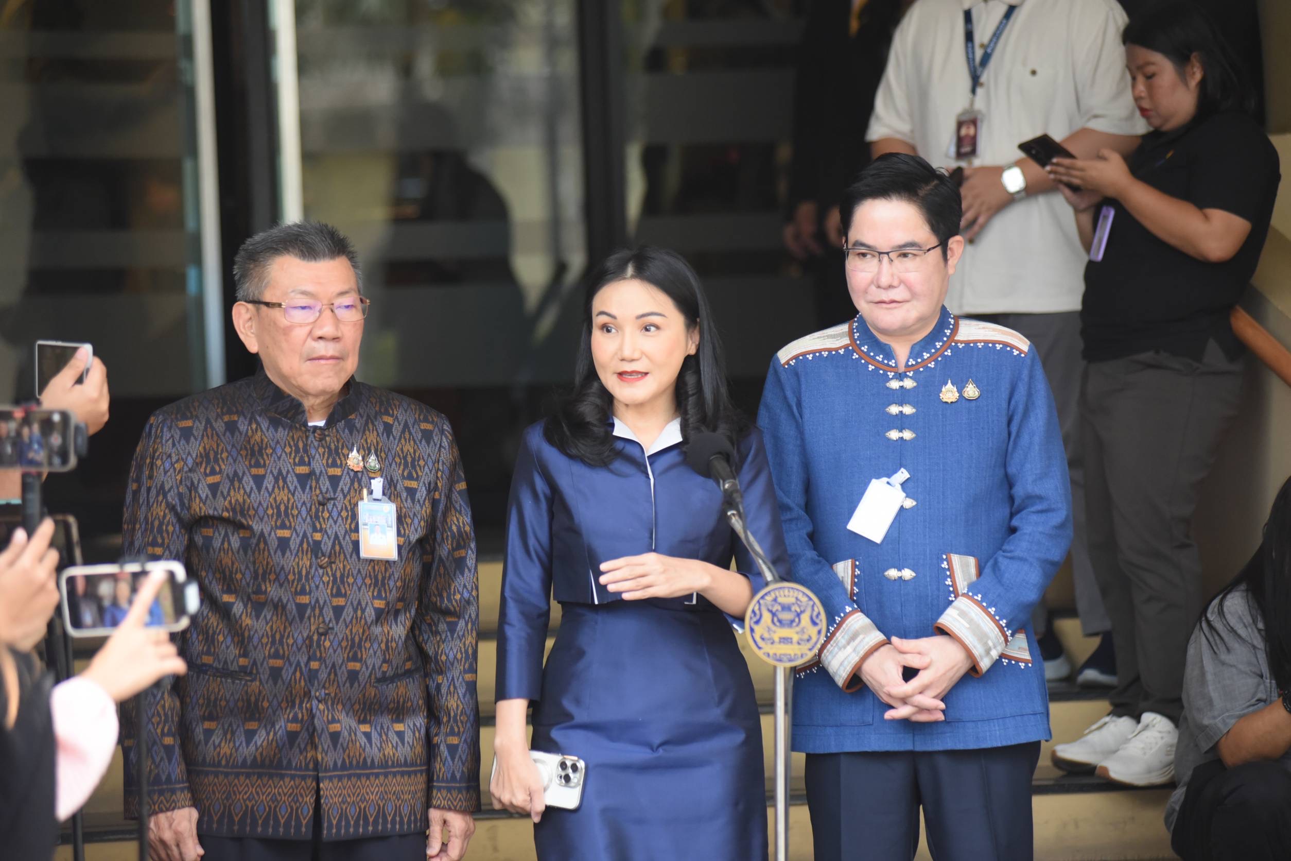 “นฤมล” เผย เตรียมชง ศปช. ของบฯกลาง 3,200 ล้านบาท ฟื้นฟูพื้นที่การเกษตรหลังน้ำลด คาดเข้า ครม.สัปดาห์หน้า