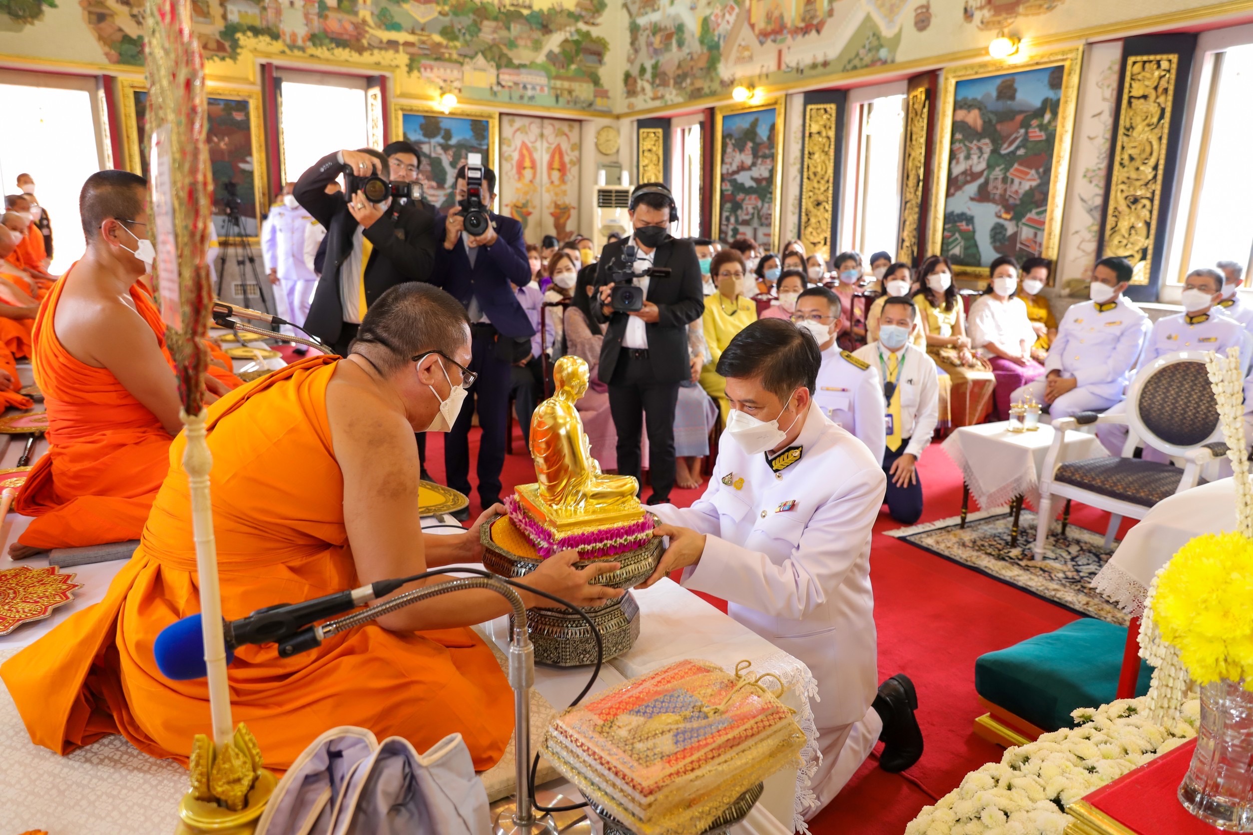 กฐินพระราชทาน วัดอินทรวิหาร บางขุนพรหม กทม.