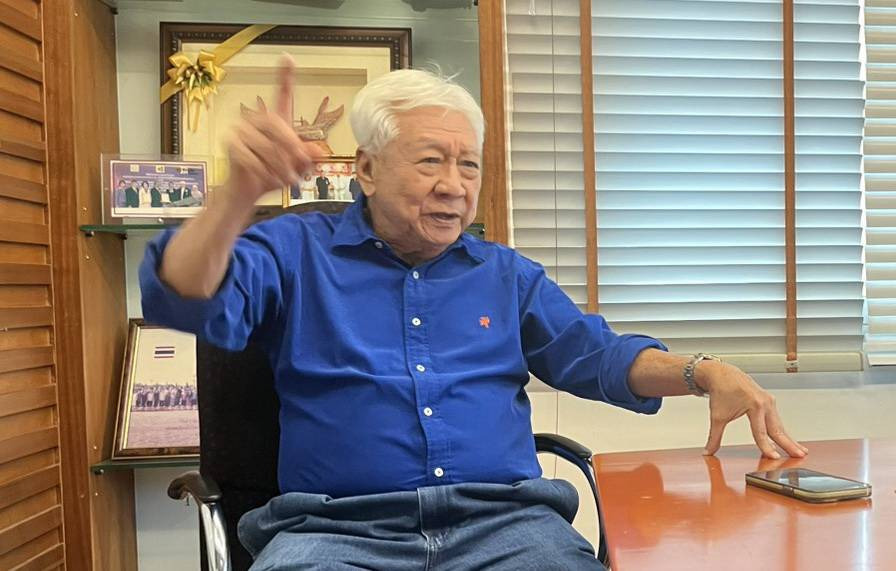 “พิเชษฐ์” เตือนคนไทยรับเงินชั่วคราวแต่ลำบากชั่วโคตร ซื้อเสียงหัวละ 7,500 เตรียมแบกค่าไฟ-น้ำมันพุ่งยันลูกหลาน