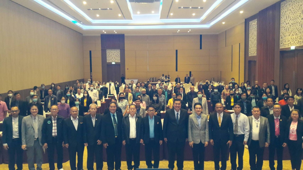 "ธนพร" เลขาฯ สกสค.ป้ายแดง  เยือนหนองคาย  เพื่อสร้างขวัญกำลังใจแก่เพื่อนครู  และบุคลากรทางการศึกษา