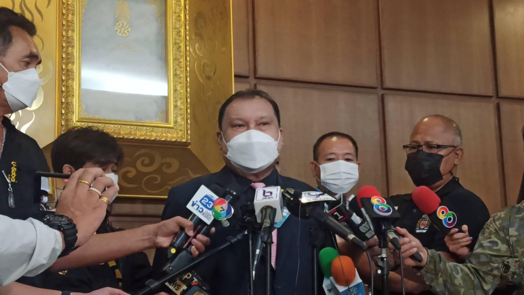 "สนธิญา" แจงส่งนส.ขอโทษ "เสรีพิศุทธ์" ทำตามศาลแนะ หากไม่รับ พร้อมสู้ต่อในชั้นศาล เตือนเกรียนคีย์บอร์ด แพร่ข้อมูลส่วนตัว เข้าข่ายผิดกม.PDPA