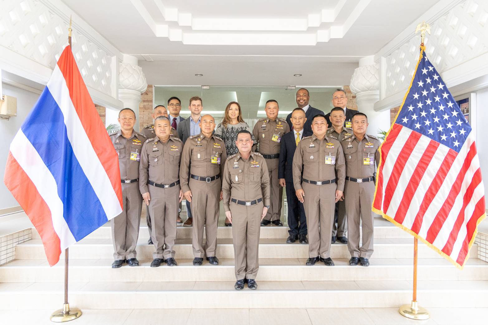 ผบช.6.คณะนายตำรวจ ต้อนรับ กงสุลใหญ่แห่งสหรัฐอเมริกา จ. เชียงใหม่