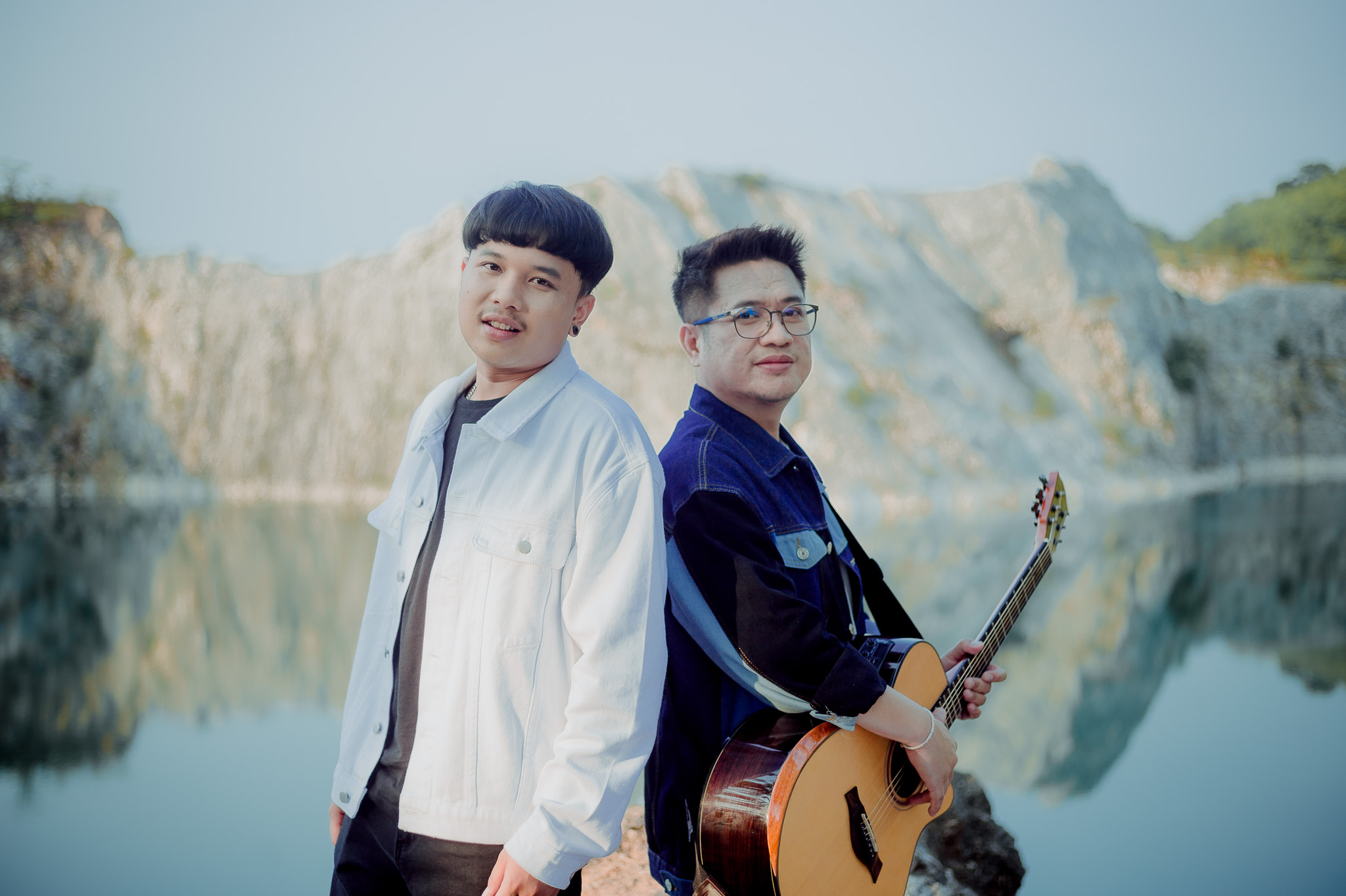 “อยากลืมแฮงจำ” เพลงเศร้าบาดอารมณ์ การันตีโดย “ข้าวสารแลนด์”